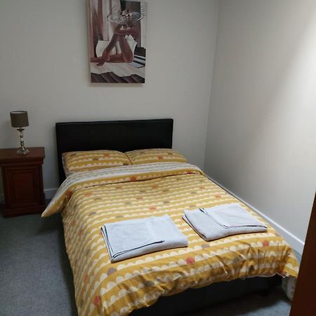Plaza Suite 61 B Bangor  Exterior photo